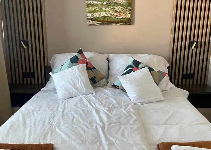 Apartmanovy Dom Ametyst מלון דירות