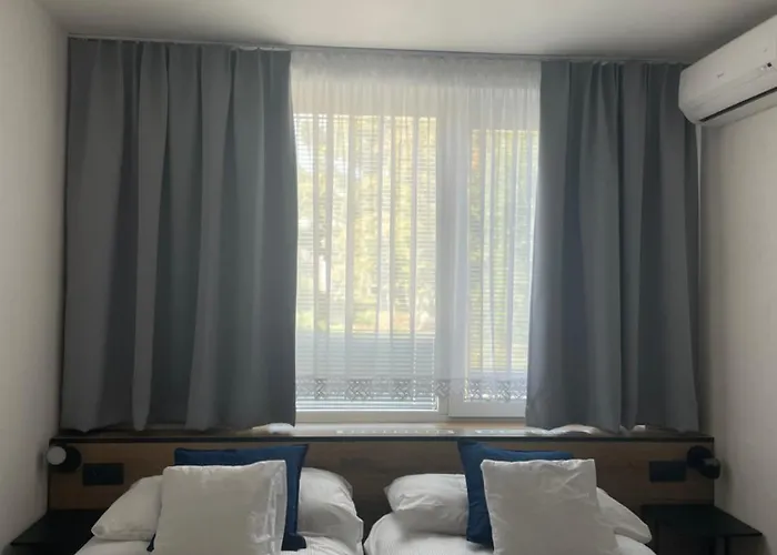 Apartmanovy Dom Ametyst מלון דירות